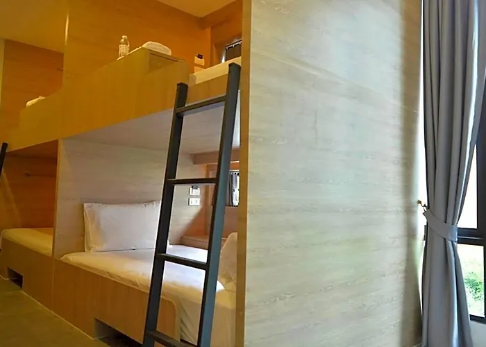 Rezt Hostal *