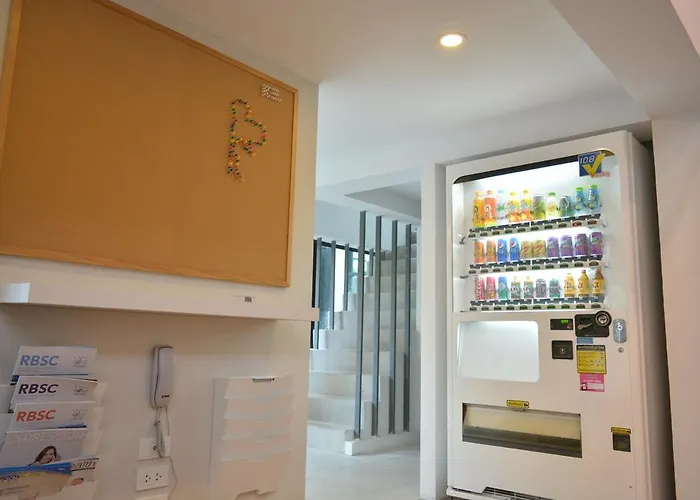 Hostal Rezt Bangkok