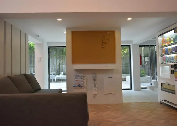 Hostal Rezt *