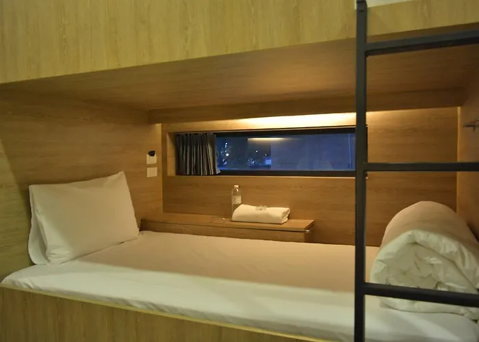 Hostal Rezt Bangkok