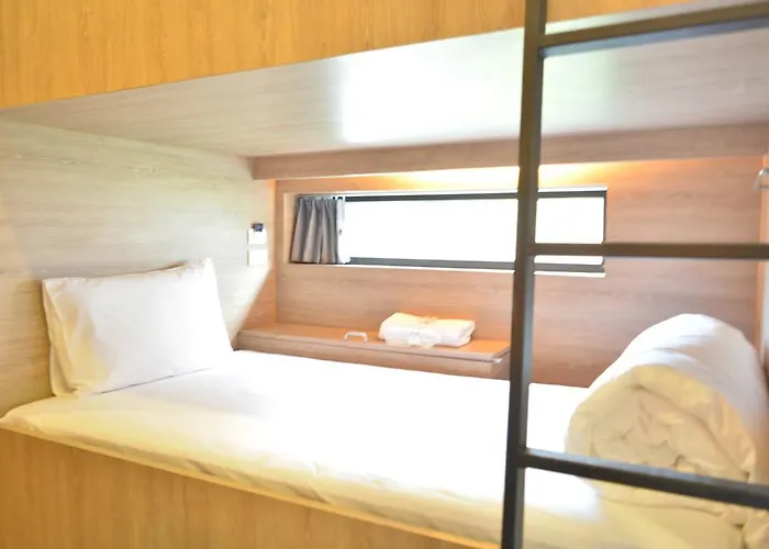 Hostal Rezt *