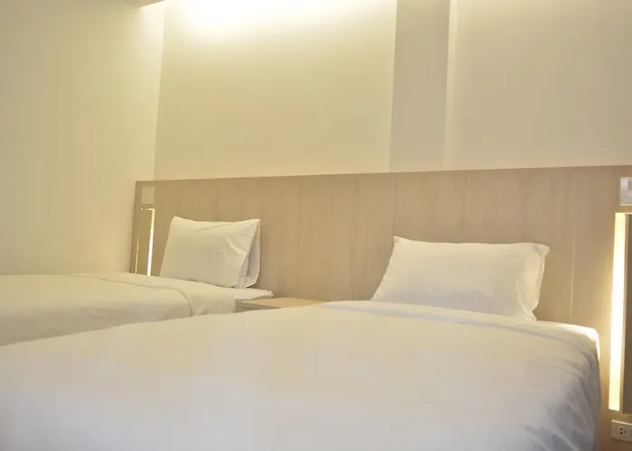 Hostal Rezt Bangkok