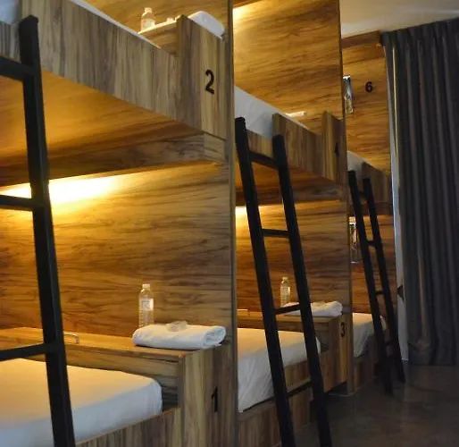 Hostal Rezt *